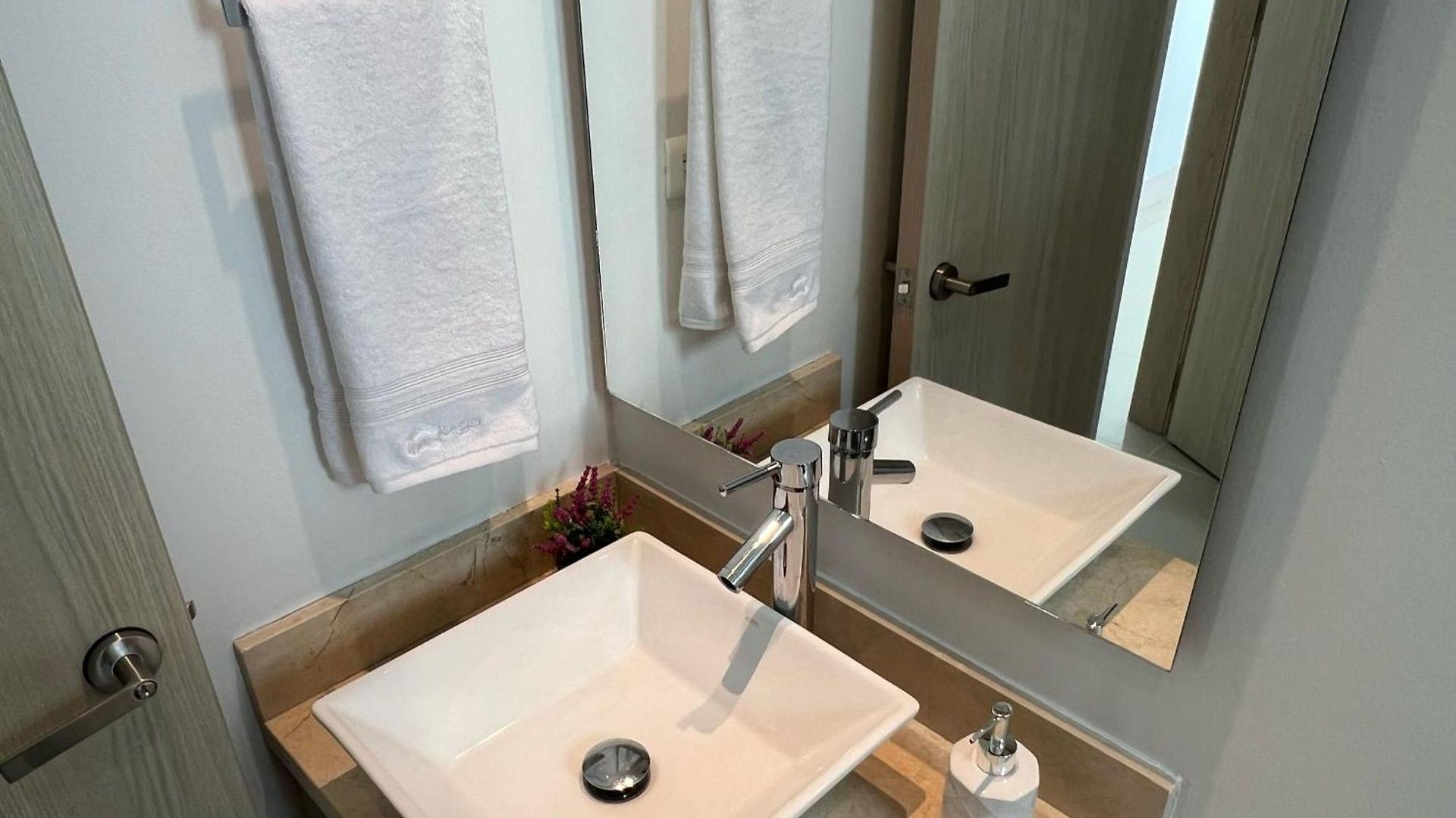 Apartamento U-go Edificio Murano Elite Bocagrande Frente Al Mar